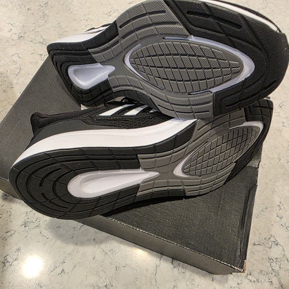 Adidas EQ21 Run 'Black White Running Shoe Size 8 Men's (Women's 9) NWT! - Picture 16 of 16